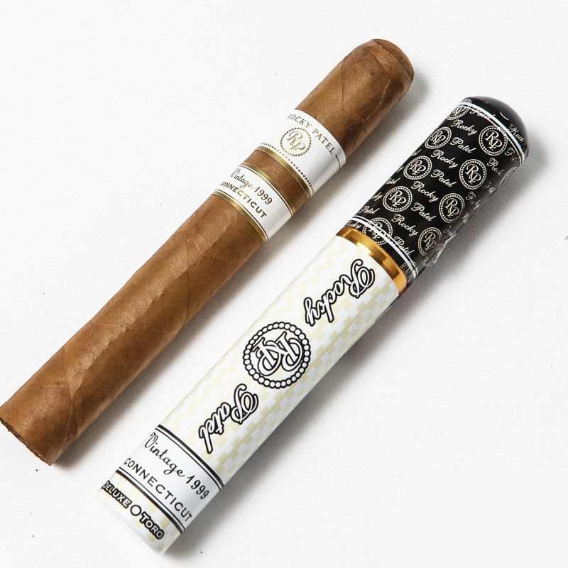 rocky-patel-1999-vintage-deluxe-toro-tubos-3.jpg