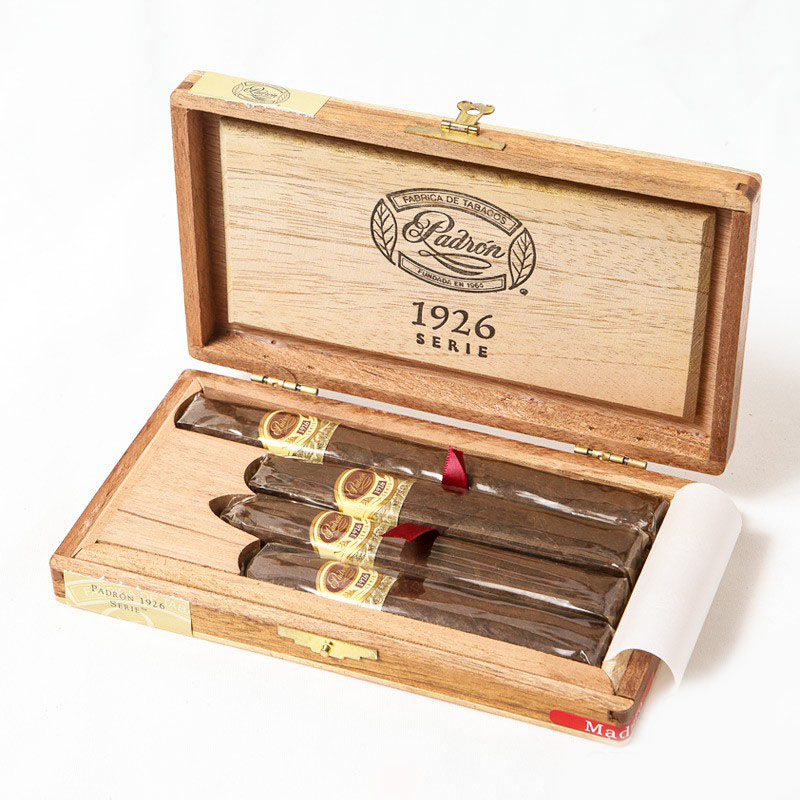 Padron 1926 Serie Sampler (1,9,2,6) Maduro в подарочной упаковке