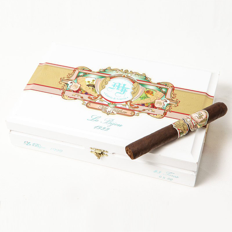 my-father-le-bijou-1922-toro-3.jpg
