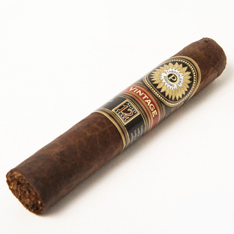 perdomo-double-aged-12-years-vintage-robusto-maduro-2.jpg