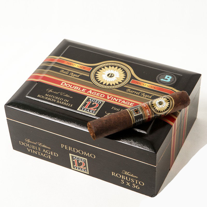 perdomo-double-aged-12-years-vintage-robusto-maduro-3.jpg