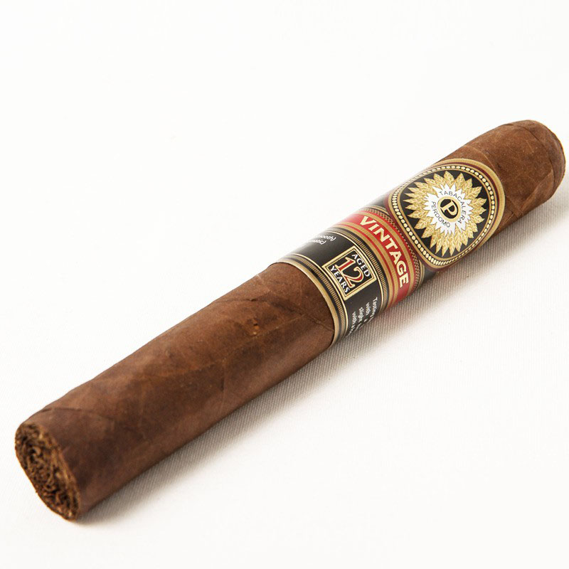 perdomo-double-aged-12-years-vintage-epicure-sun-grown-2.jpg