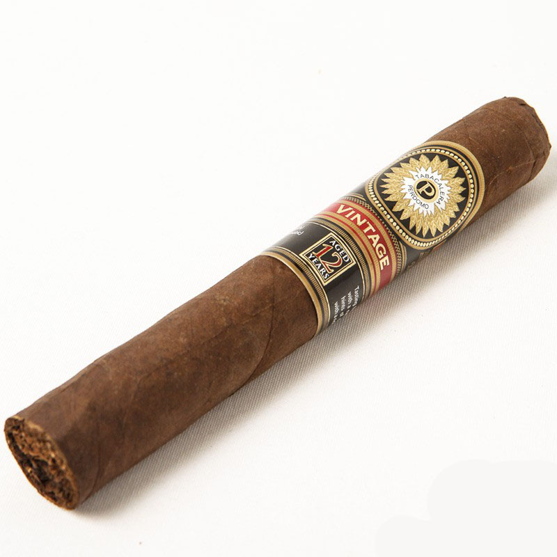 perdomo-double-aged-12-years-vintage-epicure-maduro-2.jpg