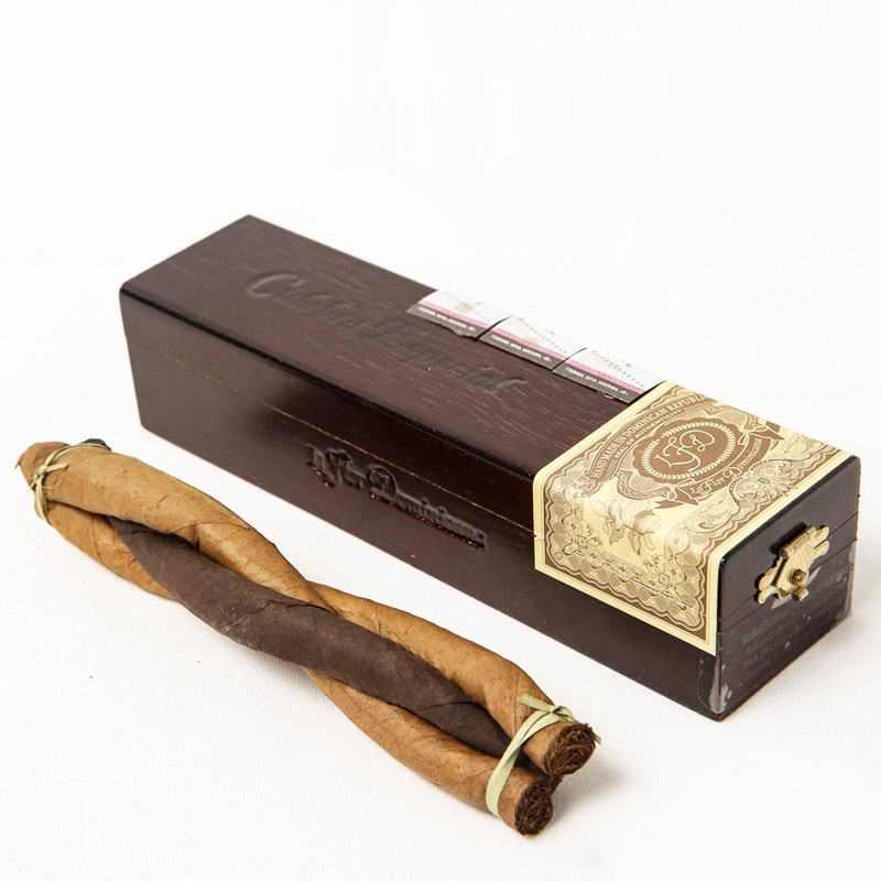 La Flor Dominicana Culebras