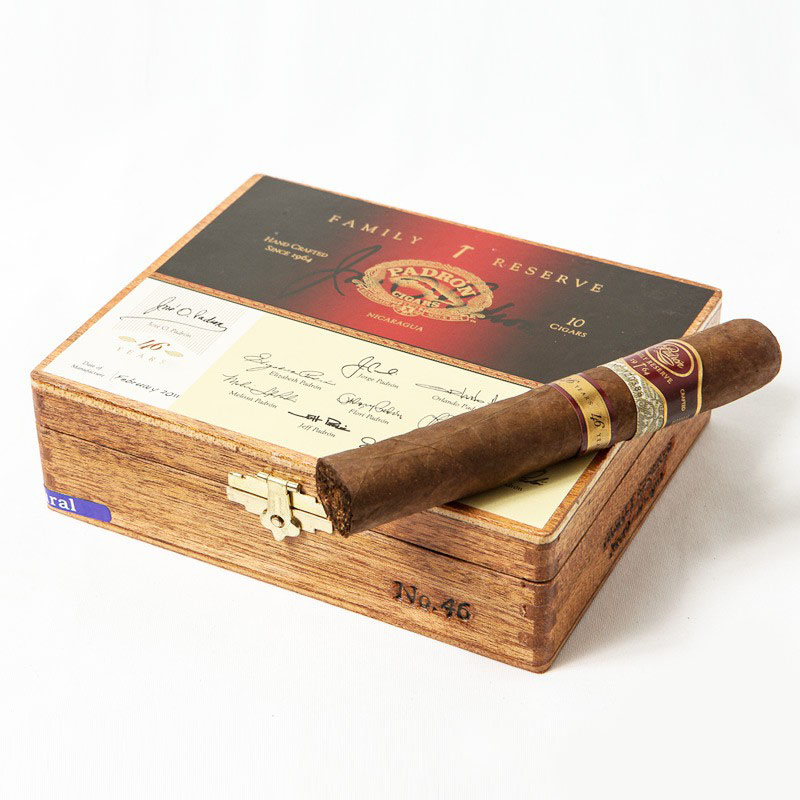 Padron Serie Family Reserve 46 Years Toro