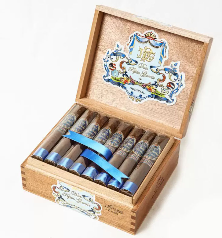 Don Pepin Garcia Blue Invictos Robusto