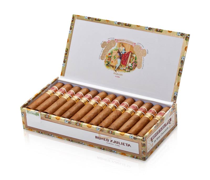 romeo-y-julieta-wide-churchills-02.jpg